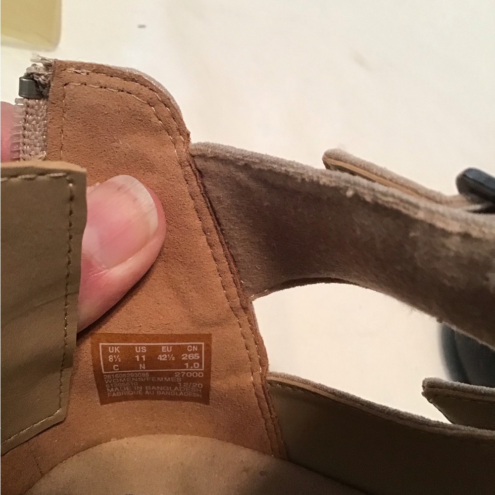 Clarks Laurieann Remi Gladiator back zip open toe sandal.LNC - Picture 5 of 6